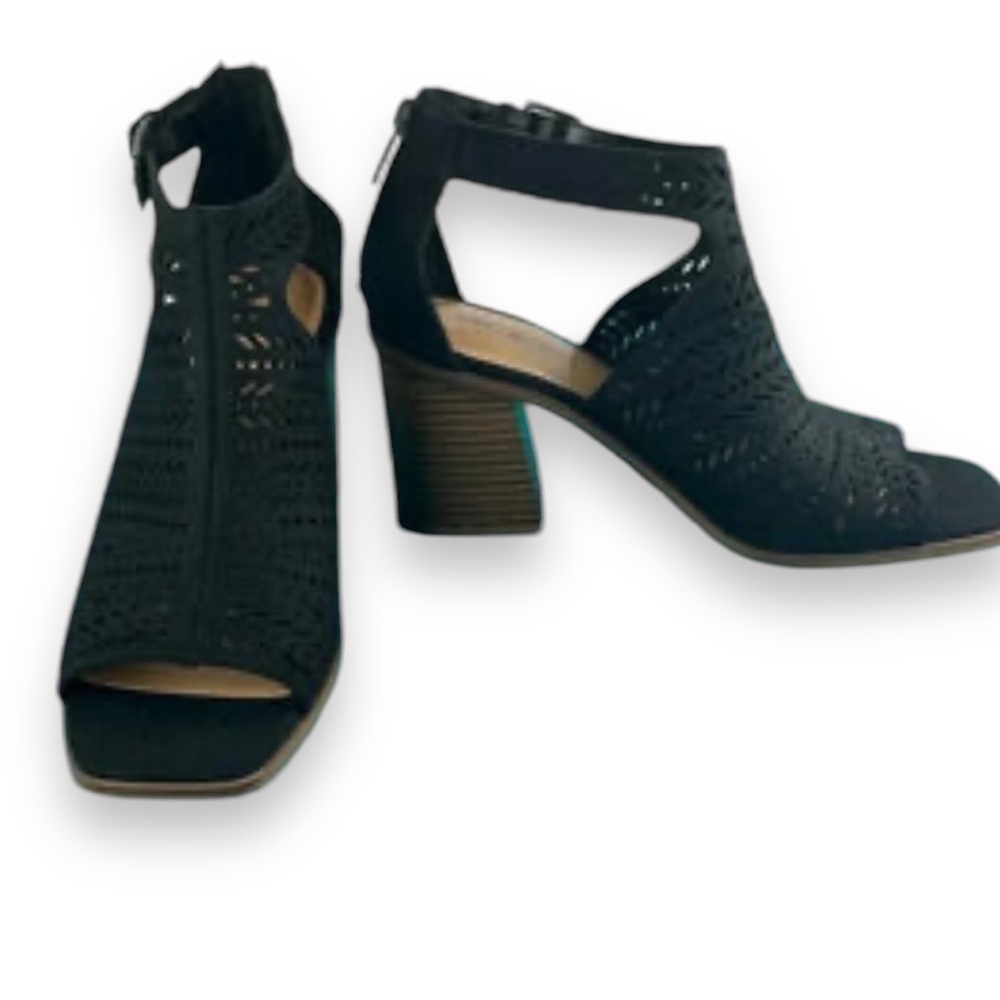 NWOT Indigo Black Laser Cut Peep Toe Block Heel Sandals Size 8.5 - Picture 3 of 8